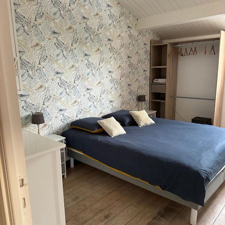 Chambres D'Hotes Des Tours A La Rochelle Ла-Рошель Экстерьер фото