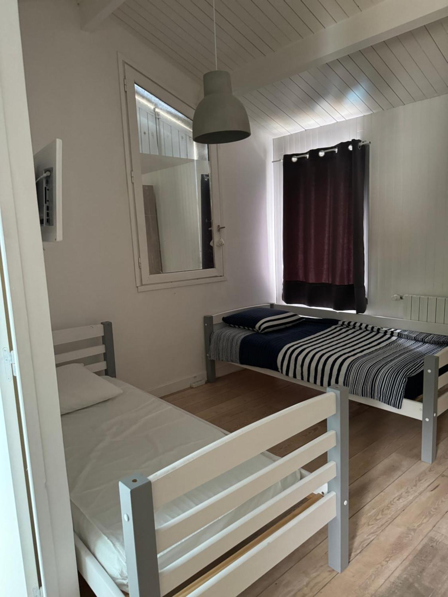 Chambres D'Hotes Des Tours A La Rochelle Ла-Рошель Экстерьер фото