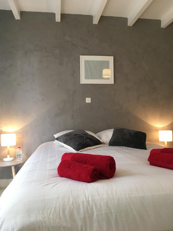 Chambres D'Hotes Des Tours A La Rochelle Ла-Рошель Экстерьер фото