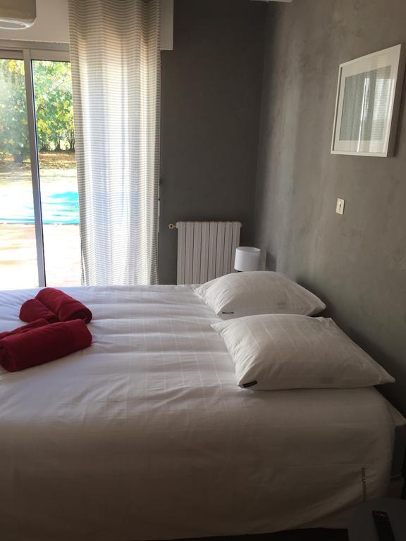 Chambres D'Hotes Des Tours A La Rochelle Ла-Рошель Экстерьер фото